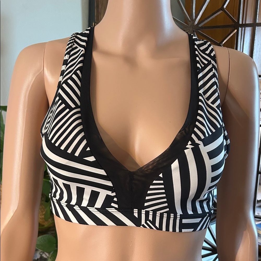 VICTORIA SPORT TOP